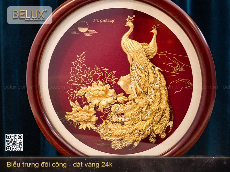 Biểu trưng tròn đôi công dát vàng 24k&nbsp;
